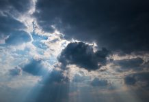 Oblačno vrijeme s povremenim razvedravanjem