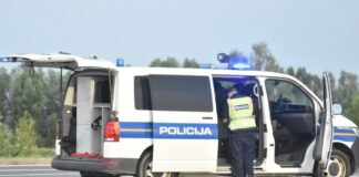 Detalji teške nesreće u Tenji: Smrtno stradao 60-godišnji motociklist, vozačica uhićena