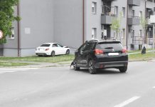 Sudar dva automobila u Belom Manastiru, jedna osoba lakše ozlijeđena