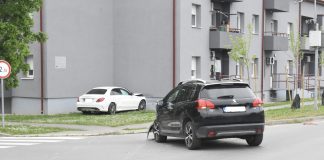 Sudar dva automobila u Belom Manastiru, jedna osoba lakše ozlijeđena