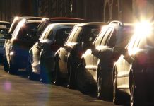 MUP upozorava: Djecu nikada ne ostavljajte samu u vozilu, ni na kratko