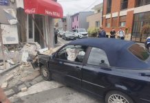 Automobil se u Osijeku silovito zabio u ulaz pekare, a dio zida se urušio u lokal