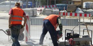 U srpnju porastao broj zaposlenih, ali ih je gotovo dva posto manje nego lani