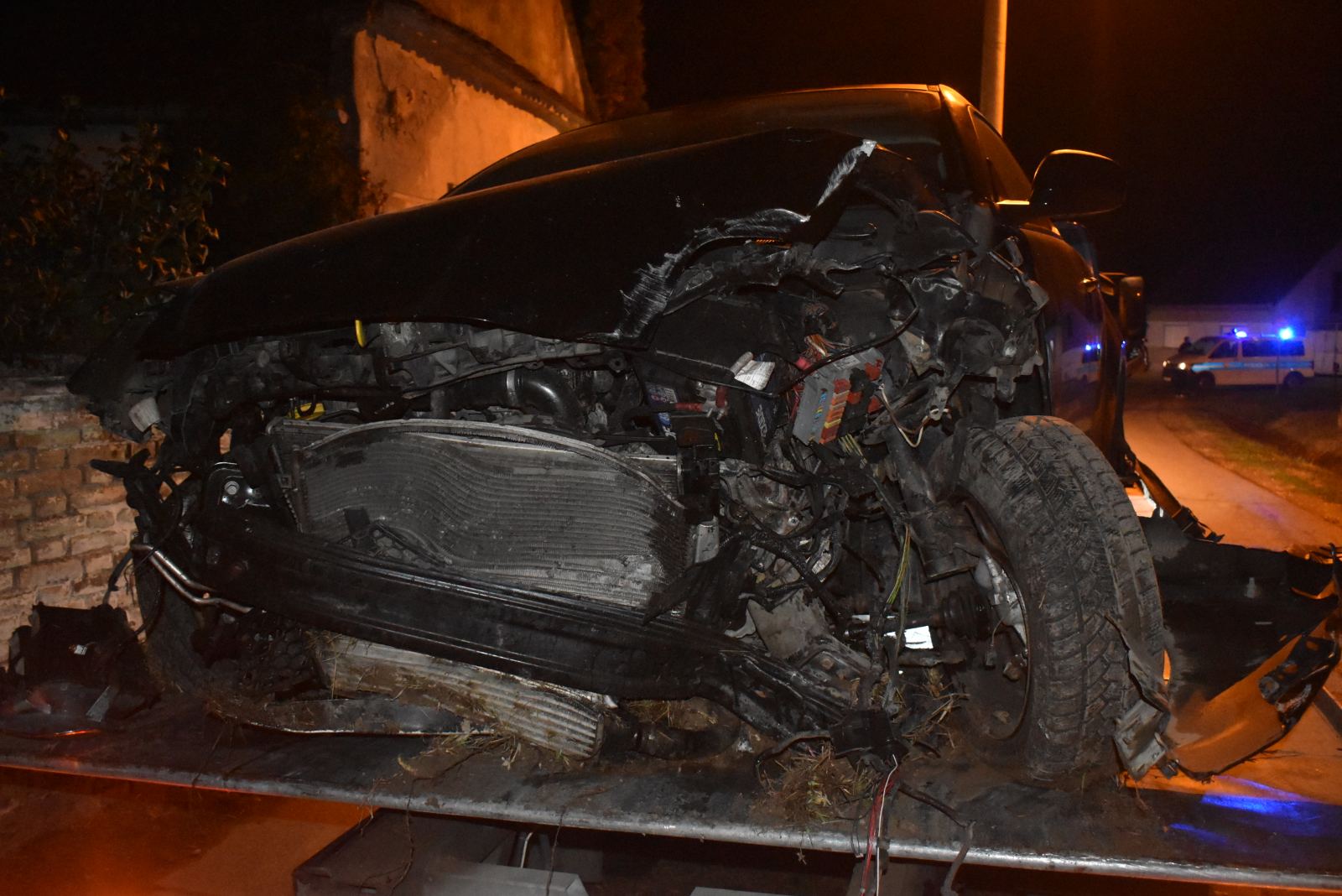 Stup Prometna nesreća u Lugu: Mladi vozač automobilom sletio u kanal i ...